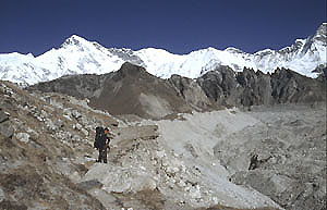 Gokyo 24 trekking to Fifth lakeP 0300