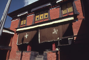 Pangboche 15 Gompa eingangP 0300