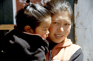Pangboche 19 Mutter und KindP 0300 Pangboche 19 Mutter und KindP 0300