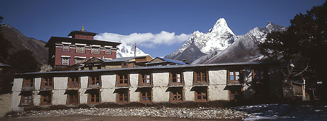 Tengboche PAN 01 monastery ama DablamP 0650