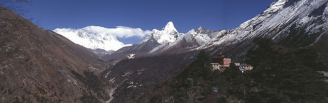 Tengboche PAN 06  monastery ama DablamP 0650