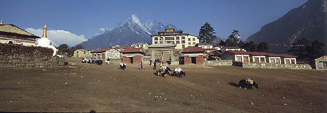 Tengboche PAN 07 monastery  P 0650