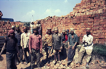 K 50 Ziegelei 45 Arbeiter gruppe Nepalx0340a K 50 Ziegelei 45 Arbeiter gruppe Nepalx0340a