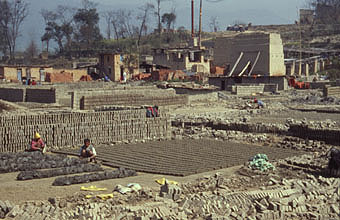 Ziegelherstellung in Nepal