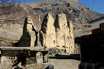 Jhong Dzong 39 h220 Jhong Dzong 39 h220